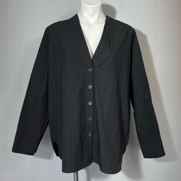 CO Collections V-Neck Blouse in Cotton Blend Poplin Black S Luxury Minimalist - Picture 2 of 16